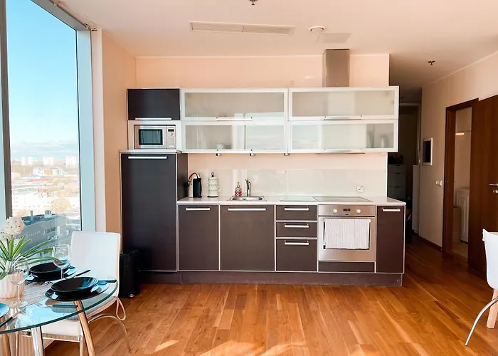 Panoramic Sea View -13th Floor *