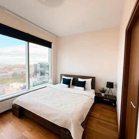 Panoramic Sea View -13th Floor 公寓 *