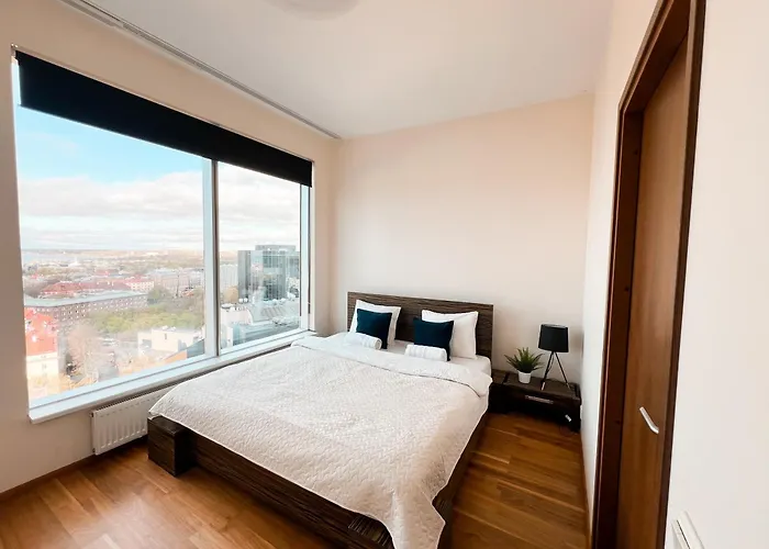 Panoramic Sea View -13th Floor 公寓 *